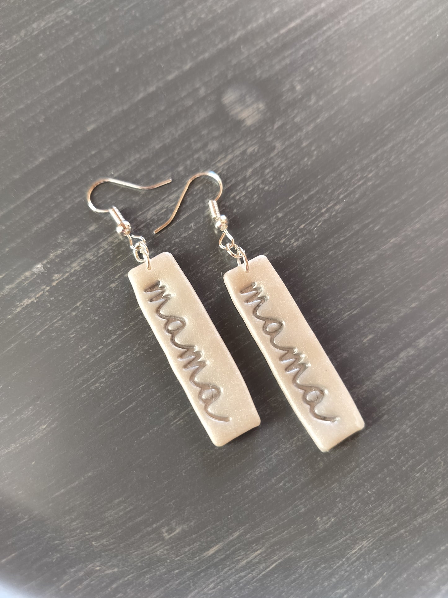 Mama Dangles